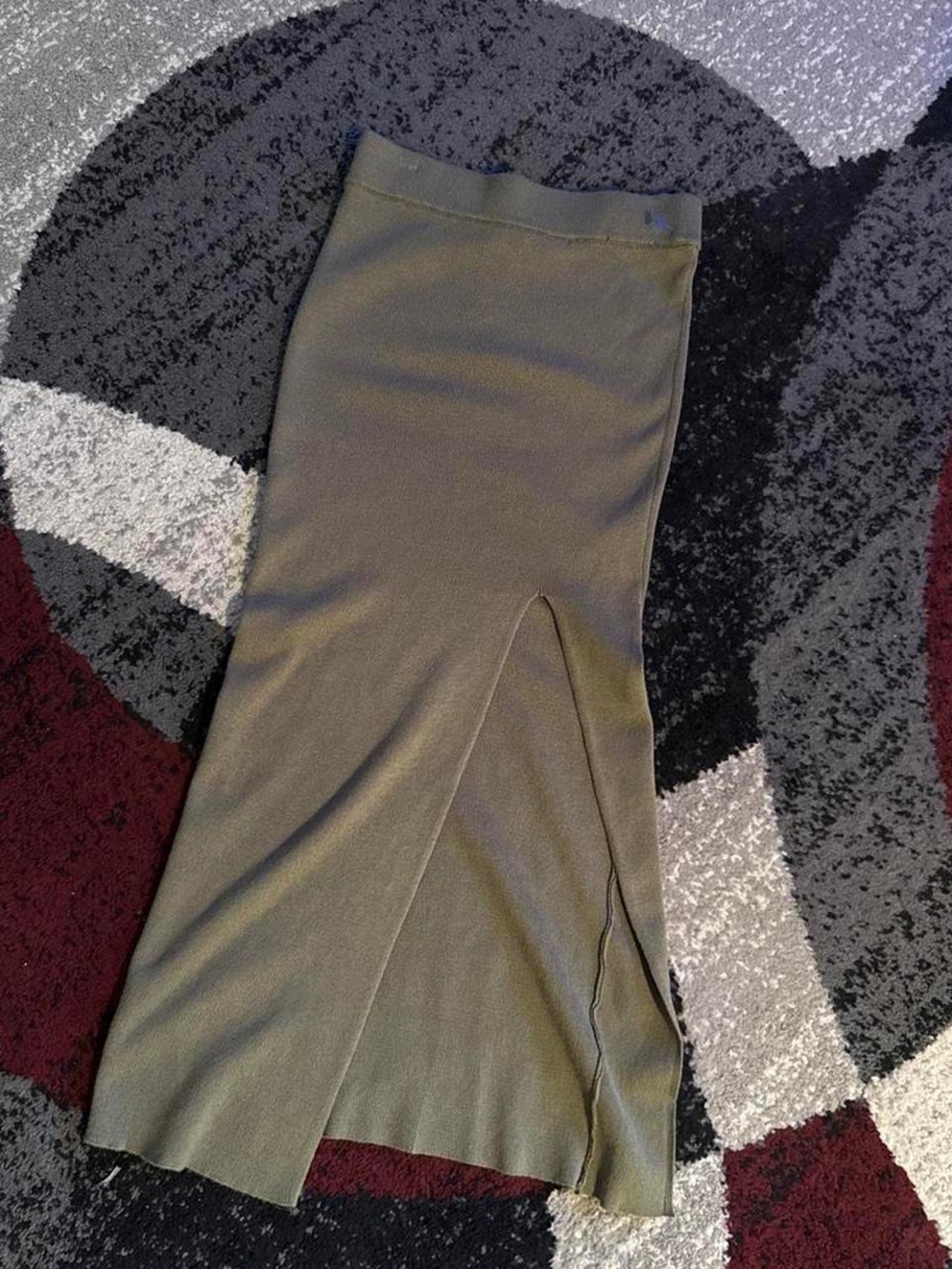 Forever 21 Olive Green Ribbed Midi Skirt with Front Slit